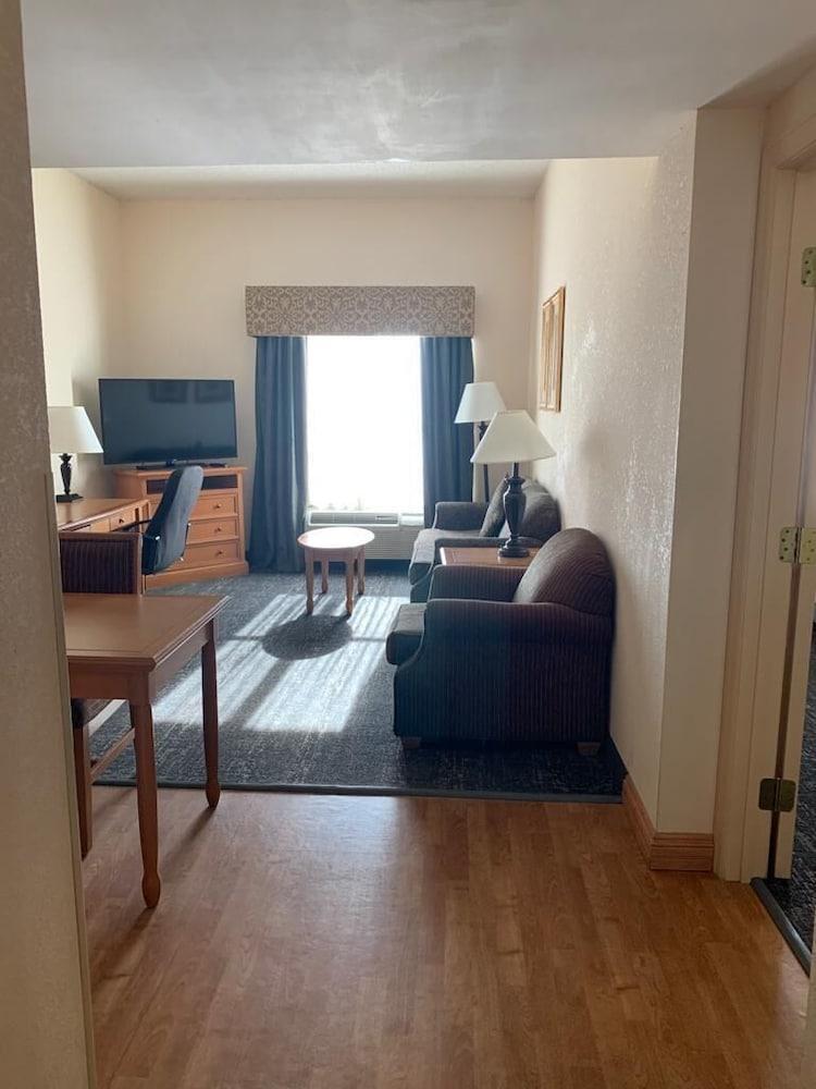 Hyatt House Colorado Springs Airport 호텔 외부 사진